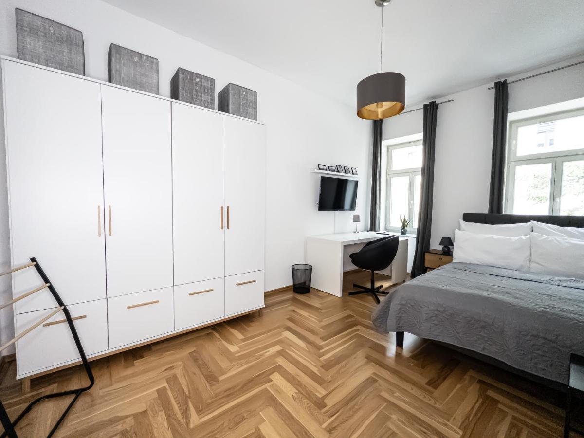 Firstclass 2-room-apartment *